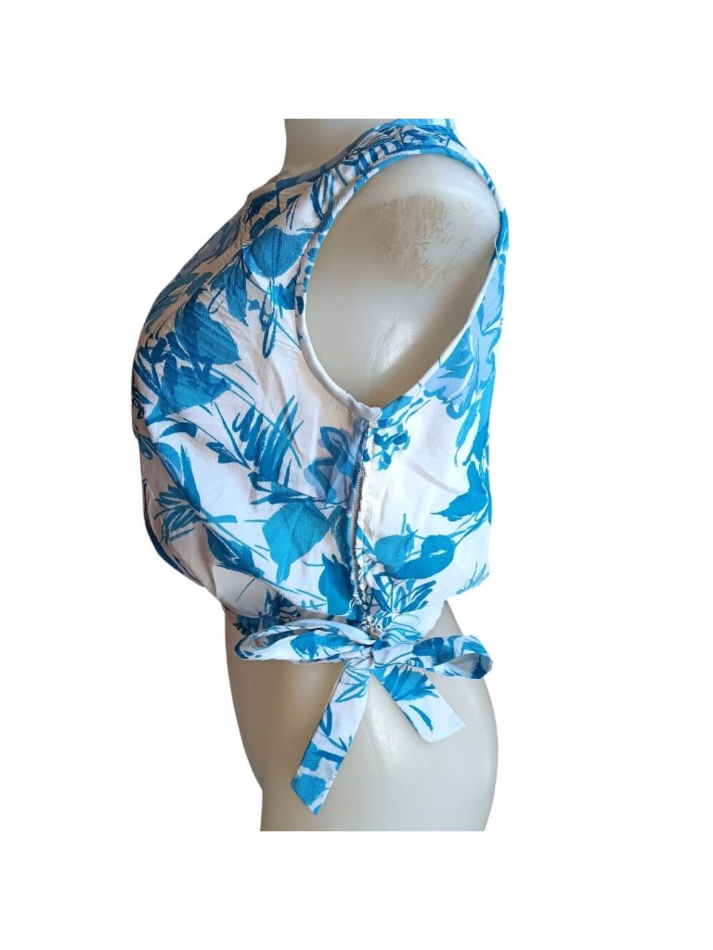 Medium True Vintage Crop Top 1960's Floral Side Tie Zip Closure Sleeveless Nylon